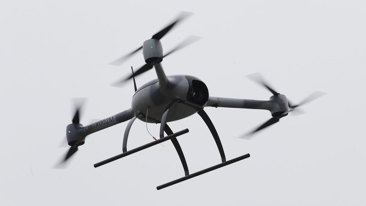 Majitelé dronů se musí zaevidovat a složit zkoušku
